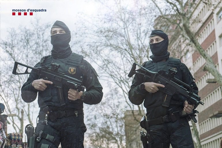Patrulla en labores antiterroristas_La BRIMO de los Mossos d´Esquadra