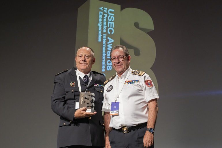 USEC Awards 2023. SUBGRUPO DE MEDIACIÓN POLICIAL Y GESTIÓN DE LA DIVERSIDAD DE LA POLICÍA LOCAL DE MÁLAGA.
"Mediación Policial y Gestión de la Diversidad, una apuesta por la convivencia y la cohesión social".
