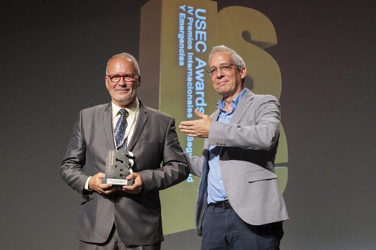 USEC Awards 2023. Subcomisario MANUEL VIOTA MAESTRE.
Exjefe de la Sección Central de Delitos en Tecnologías de la Información de la Unidad de Investigación Criminal y Policía Judicial de la Ertzaintza.
Por su más que reconocida trayectoria profesional en la Seguridad.
