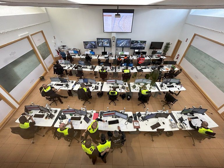 Sala del Centro de Control de la Policía Local de Sevilla