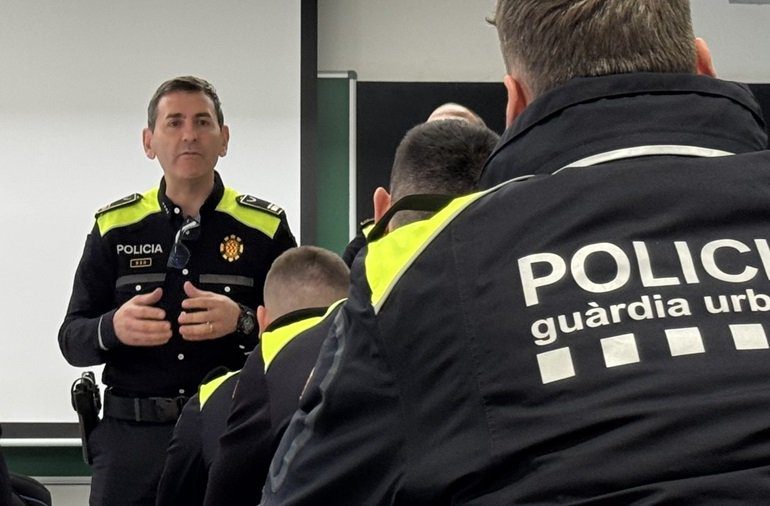 La labor diaria de la Guàrdia Urbana y la buena coordinación con otros cuerpos de seguridad han permitido una disminución significativa de los delitos. Las cifras son elocuentes: −39,6 % en robos con fuerza en domicilios. −34,8 % en robos con fuerza en domicilios, establecimientos y otras instalaciones. −18,4 % en sustracciones de vehículos. −13 % en delitos graves y menos graves de lesiones. −11,6 % tanto en robos con violencia e intimidación como en hurtos. Estos datos reflejan una clara mejora de la seguridad en la ciudad, fruto de una apuesta decidida por la proximidad y de una estrategia más proactiva.