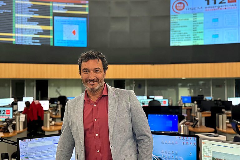 Pedro Antonio Ruiz Escobar, director de la Agencia de Seguridad y Emergencias Madrid 112 del IFISE, durante una entrevista sobre formación policial.